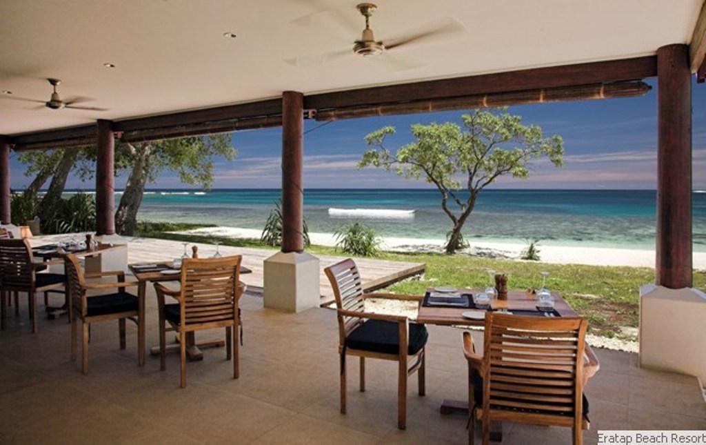 Eratap Beach Resort Port Vila Exteriör bild