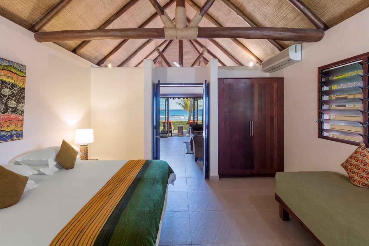 Eratap Beach Resort Port Vila Exteriör bild